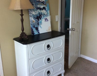 Cozy room and full bath